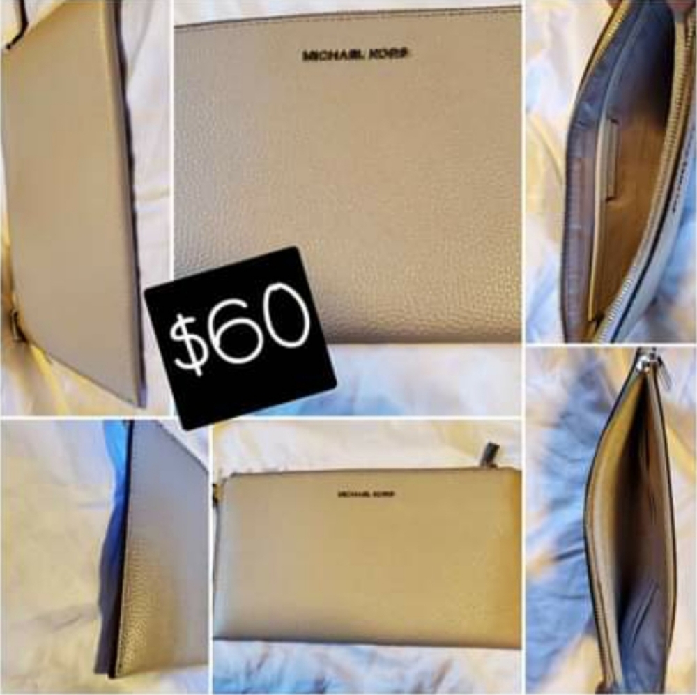 MK WRISTLET